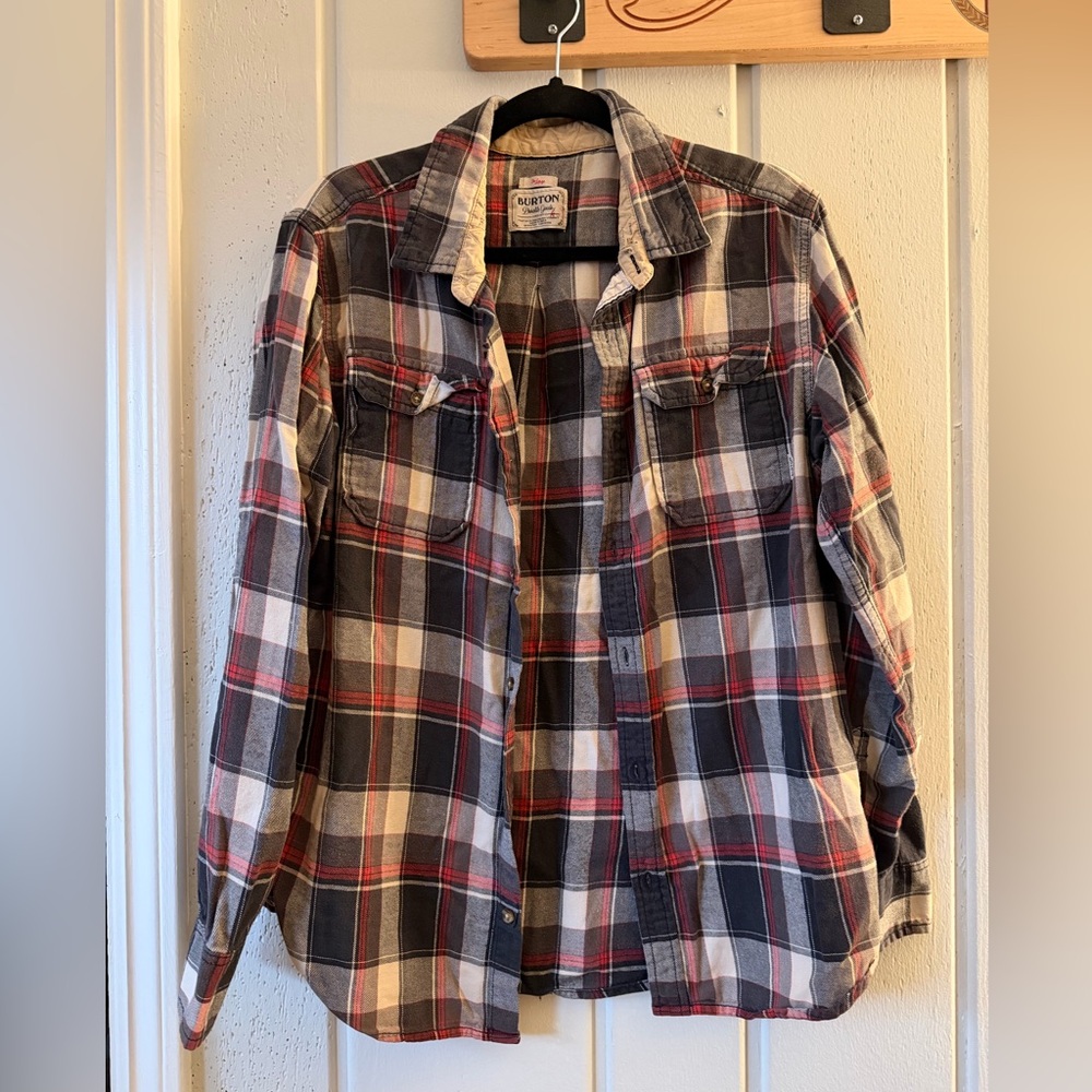 GUC Burton Men's Plaid flannel Shirt - size large